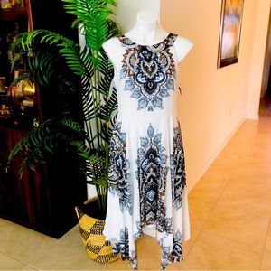 🌹Chico’s Asymmetrical Hem Dress - Beautiful 🤩